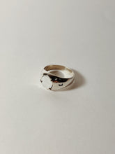 Seal ring with stone